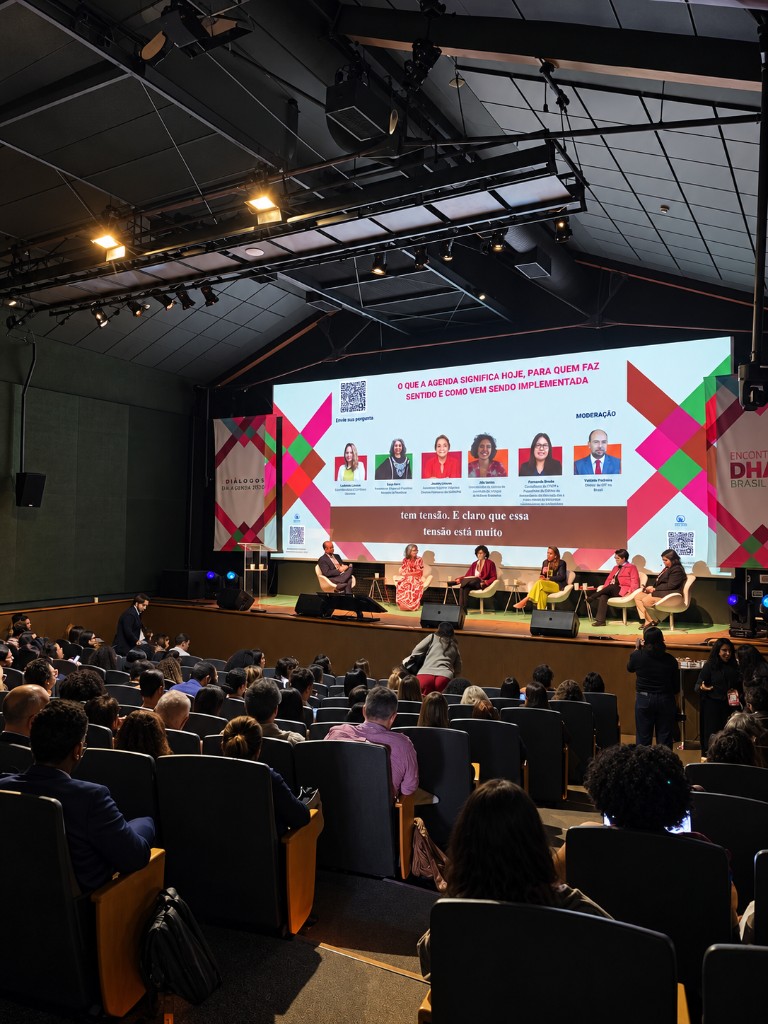 Auditório e palco do Encontro DH&E Brasil 2026